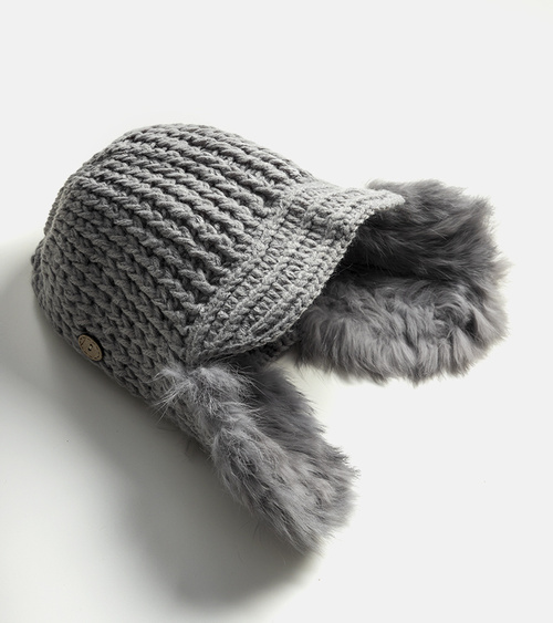 Pilka kepurė su ausinėmis Zora