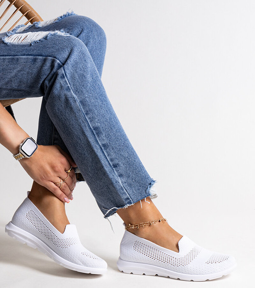 Balti sportiniai bateliai su putplasčio padu Rahima