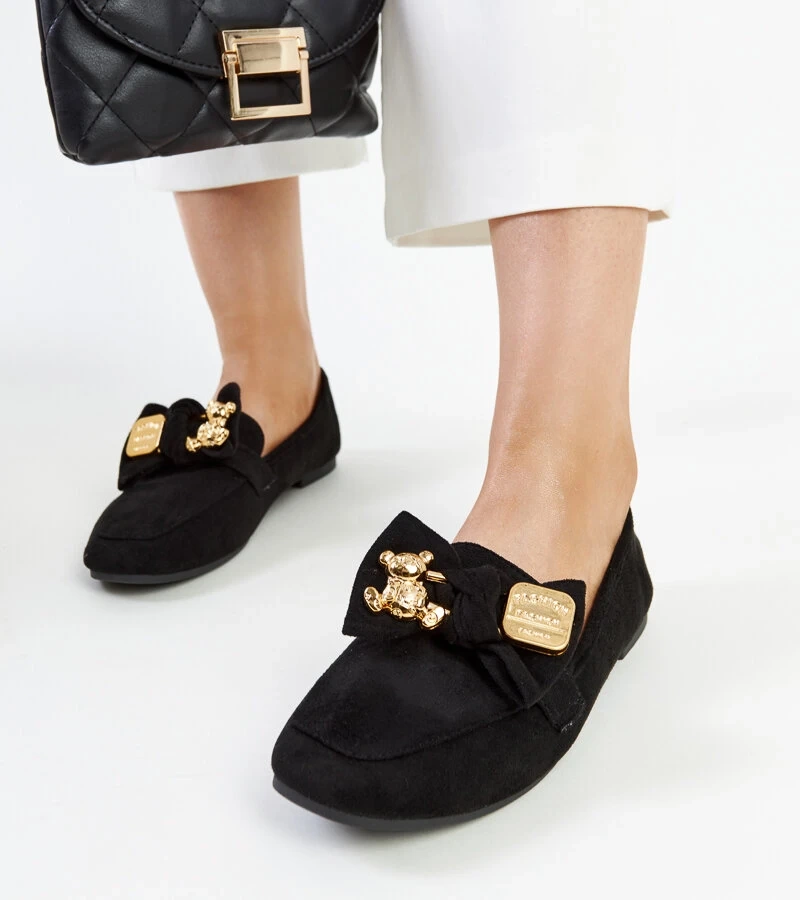 Juodi mokasinai su dekoratyvine sąvaržėle Kibra