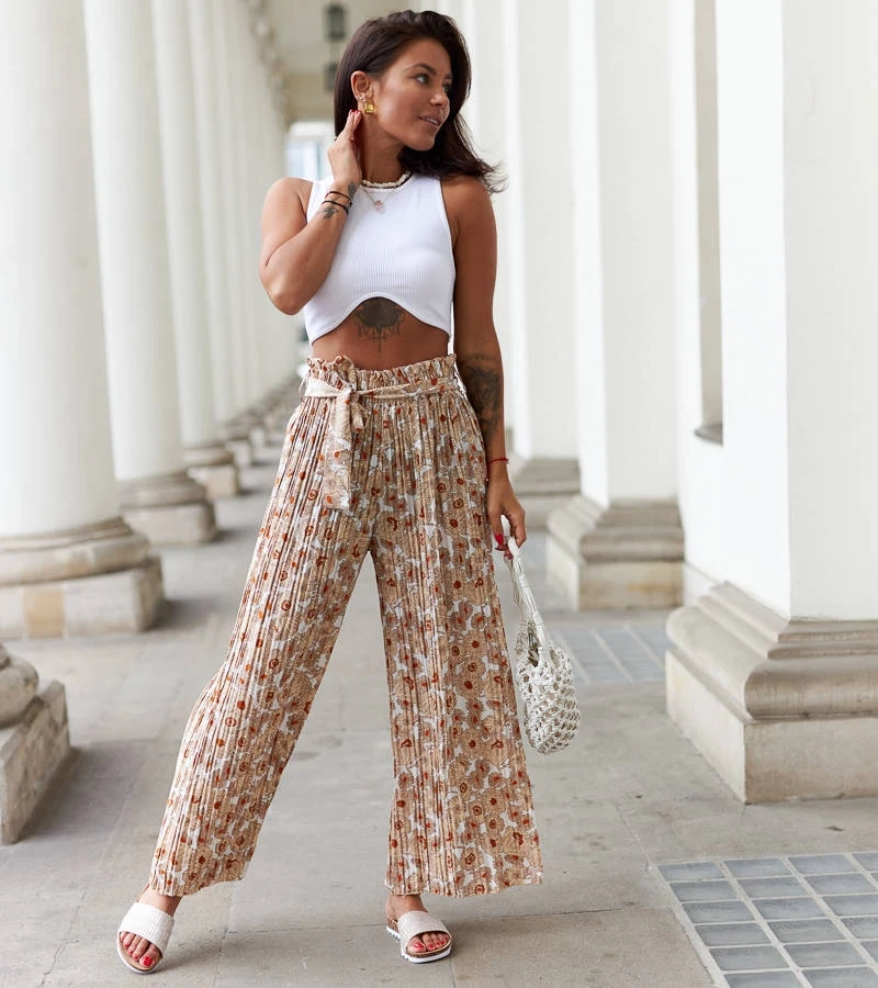 Balti platūs klostuoti kelnės Aberdeen