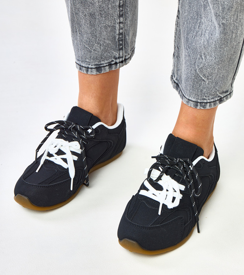 Juodi sportiniai batai su dvigubais raišteliais Casey