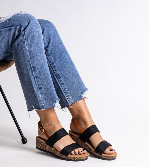 Juodi basutai su kamštiniu pleištiniu kulnu Firdosa