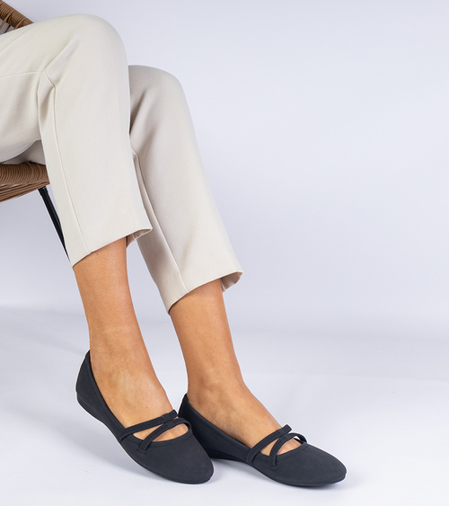 Juodos moteriškos balerinos iš matinės ekologiškos odos Baronna