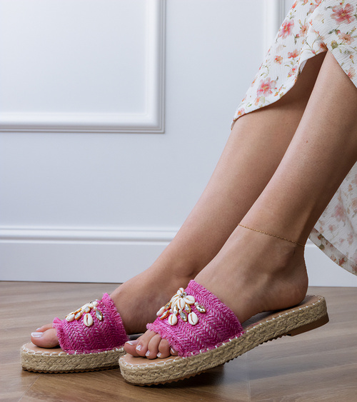 Rožinės pintos espadrilės šlepetės su ruonio kriauklėmis