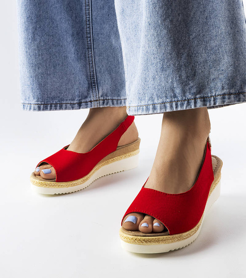 Raudoni platforminiai sandalai Big Star JJ276048