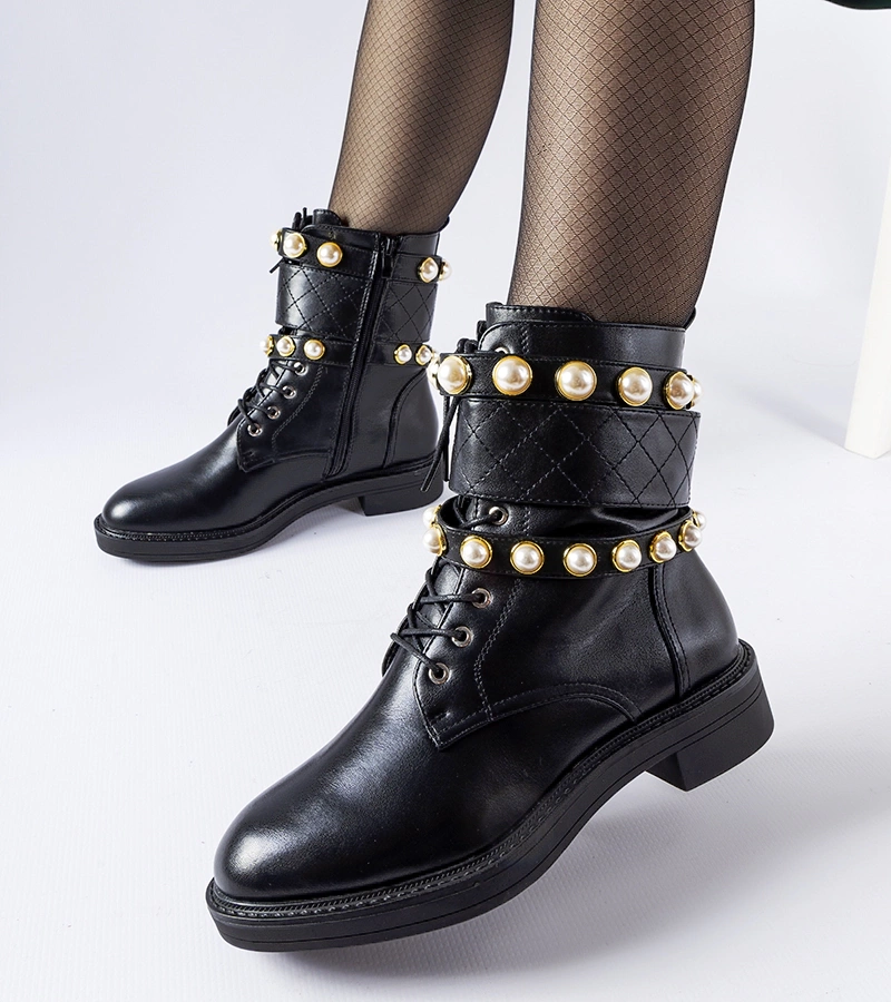 Juodi pašiltinti aulinukai su perliukais Normand