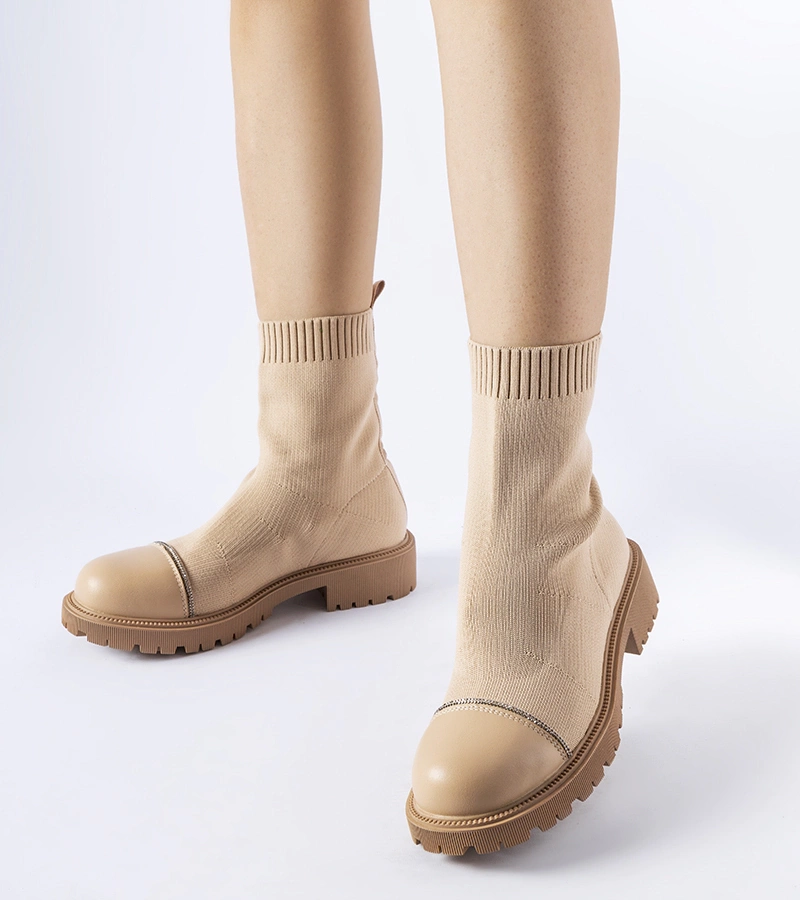 Rudi kojinių tipo aulinukai su cirkoniais Vail