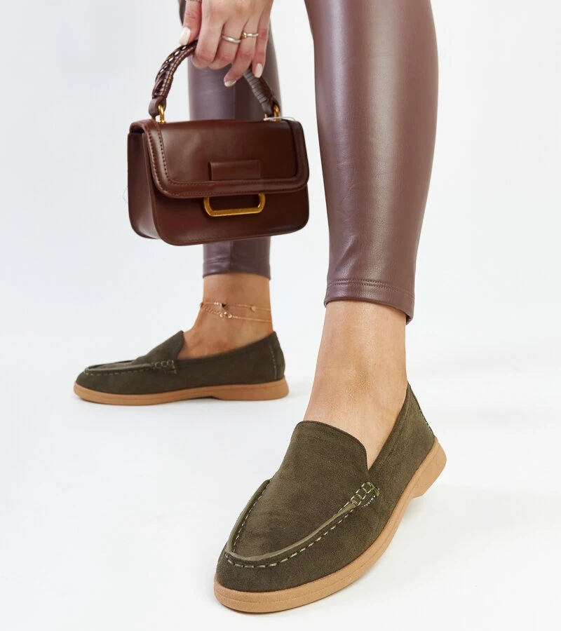 Tamsiai žalios zomšos pusbačiai Rumay