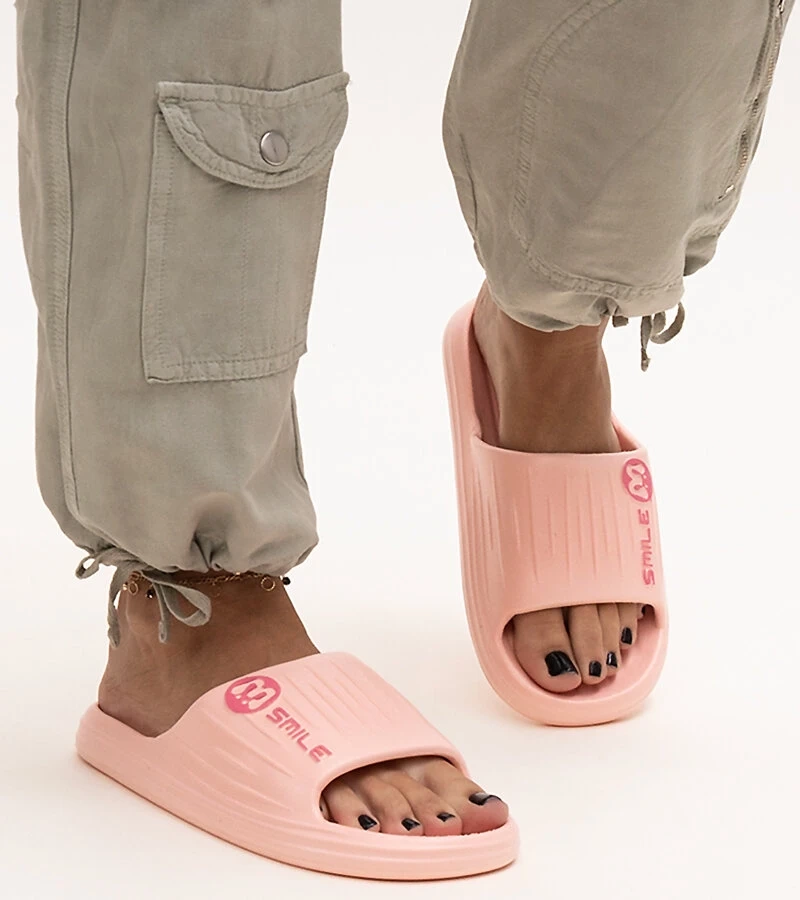 Rožinės putplasčio šlepetės Labinga