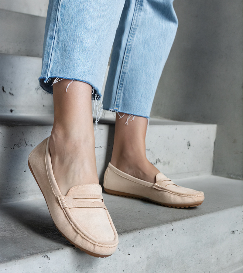 Smėlio spalvos mokasinai iš ekologiško zomšos „Cellarengo“