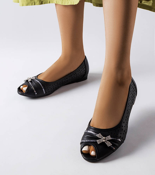 Nėriniuotos juodos balerinos su kaspinu Simpsville