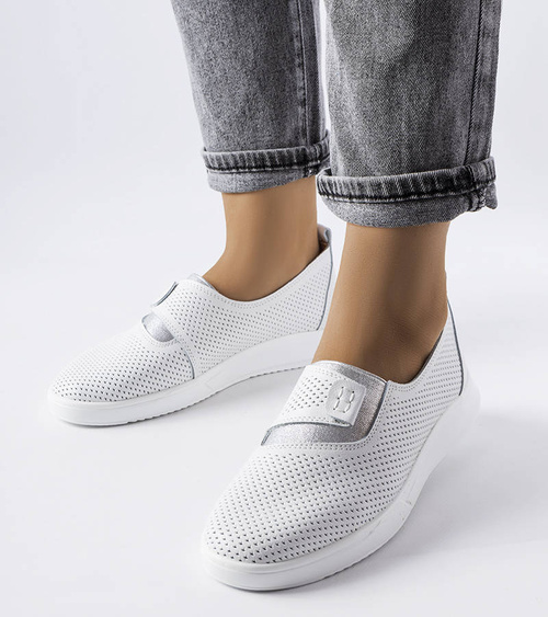 Balti perforuoti odiniai sportbačiai „Ethels“