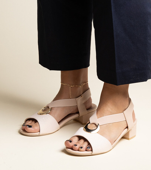 Smėlio spalvos įspiriamos basutės ant kulno „Jorga“