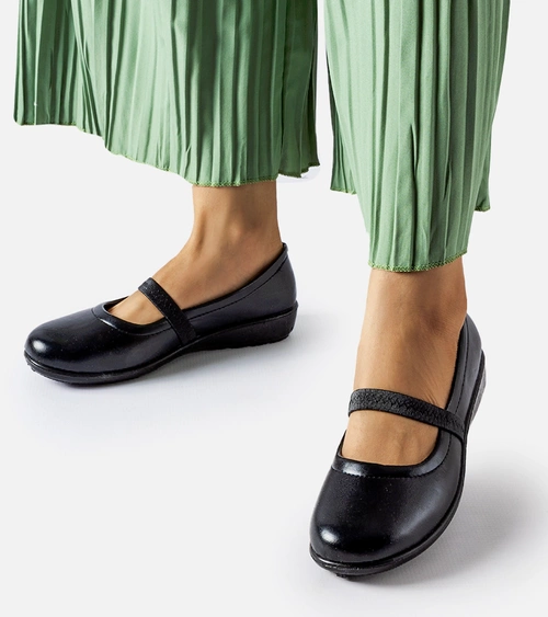 Juodos balerinos su gumyte Oakland