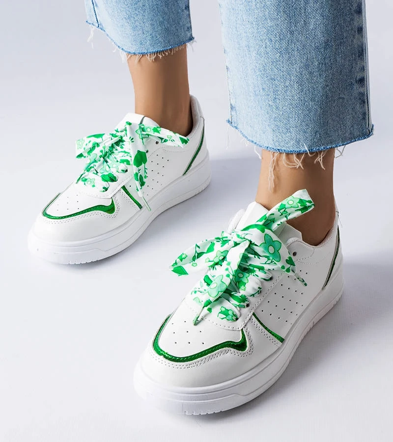 Balti sportbačiai su kaspinu Pryor