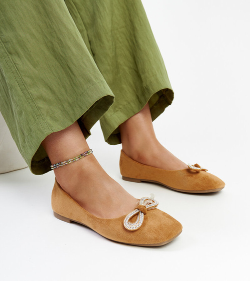 Rudi balerinai su kaspinu Gaillou