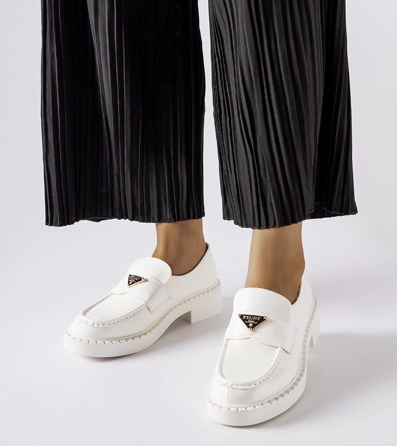 Balti moteriški mokasinai „Milne“