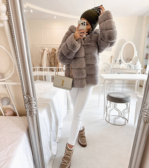 Tamsiai žalia Abner kepurė