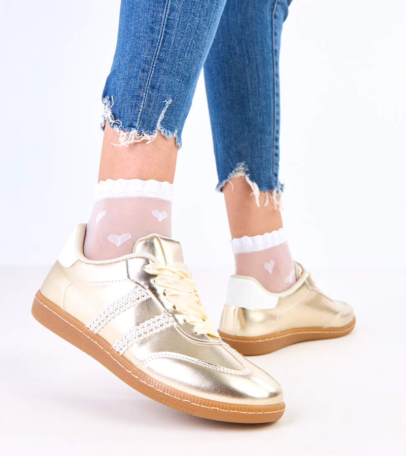 Aukso spalvos moteriški sportiniai bateliai su satininiais raišteliais Madres