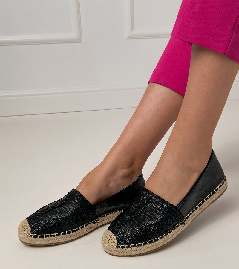 Juodi ažūriniai espadriliai ant platformos „Zelvira“