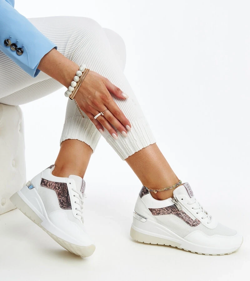 Balti moteriški sportiniai bateliai ant platformos CROSS JEANS