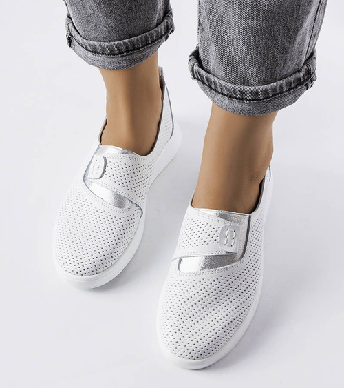 Balti perforuoti odiniai sportbačiai „Ethels“