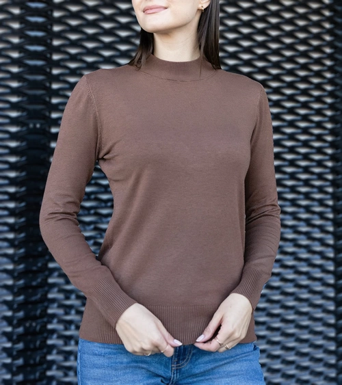 Ruda klasikinio kirpimo laisvo stiliaus megztinis Essana