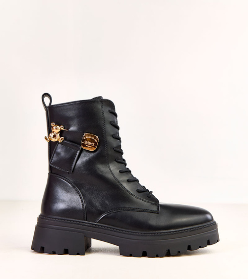 Juodi moteriški kerzai dekoruoti auksiniu meškiuku Valery