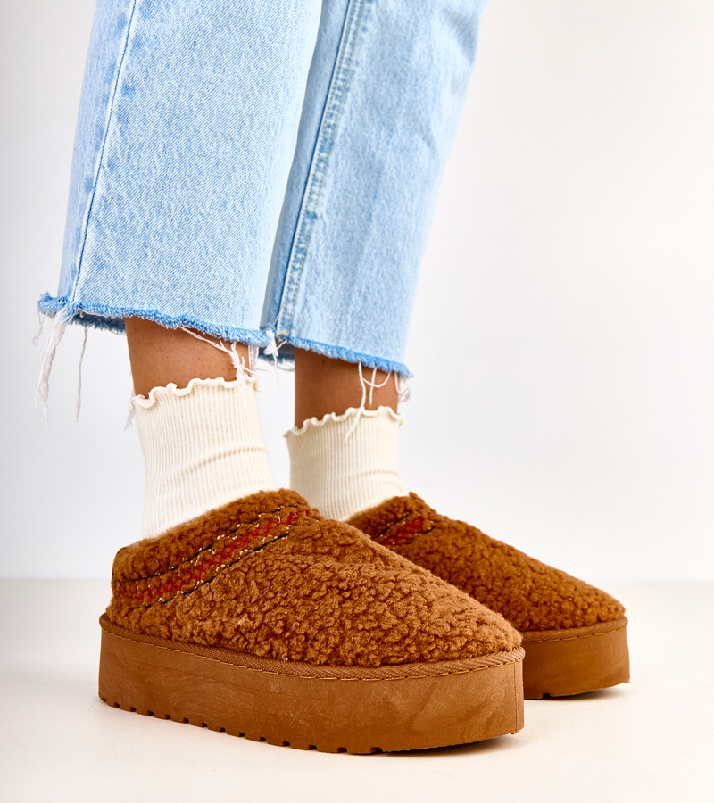 Rudi žemi auliniai batai ant platformos „Royana“