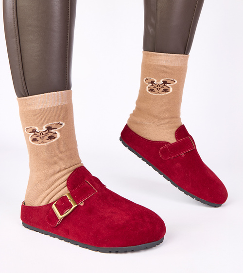 Burgundinės mūlės su dekoratyvia sagtimi „Atoria“