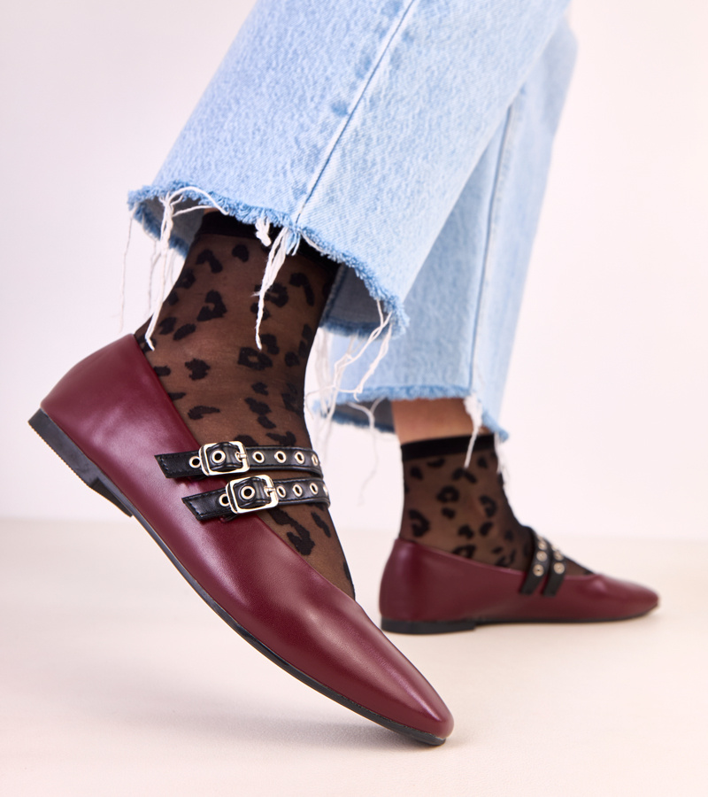 Bordo balerinos su kvadratine nosele ir sagtimis Alfira