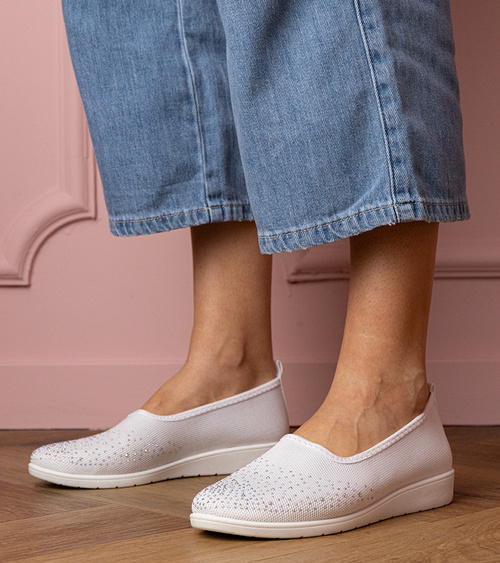 Baltos moteriškos sportbačiai su cirkoniais Luizet