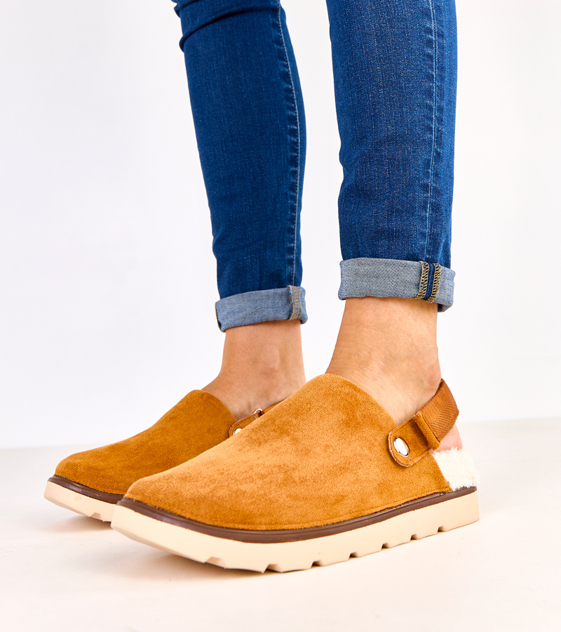 Rudi uždari pašiltinti šlepetai su užsegimu Unseta