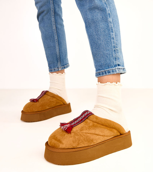 Rudi uždari šlepetės su spalvota įsiuve Sarah