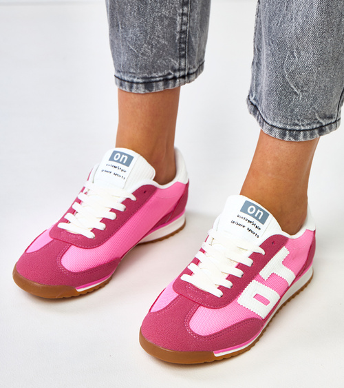 Rožiniai sportiniai kedai su baltomis detalėmis Ainslie