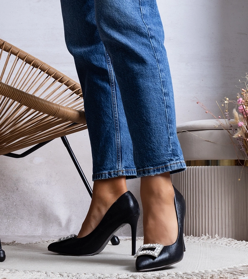 Juodi moteriški lakuoti aukštakulniai Tyson