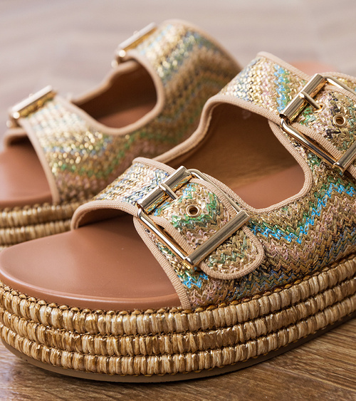 Auksiniai šlepetės su sagtimis ant dirželių Rider