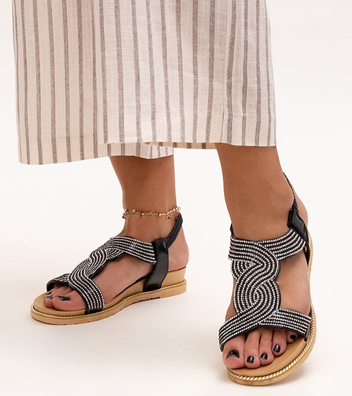 Juodi basutės su cirkoniais Gairsa