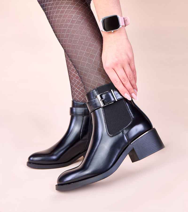 Klasikiniai juodi aulinukai su lakuota užkulne Dalila