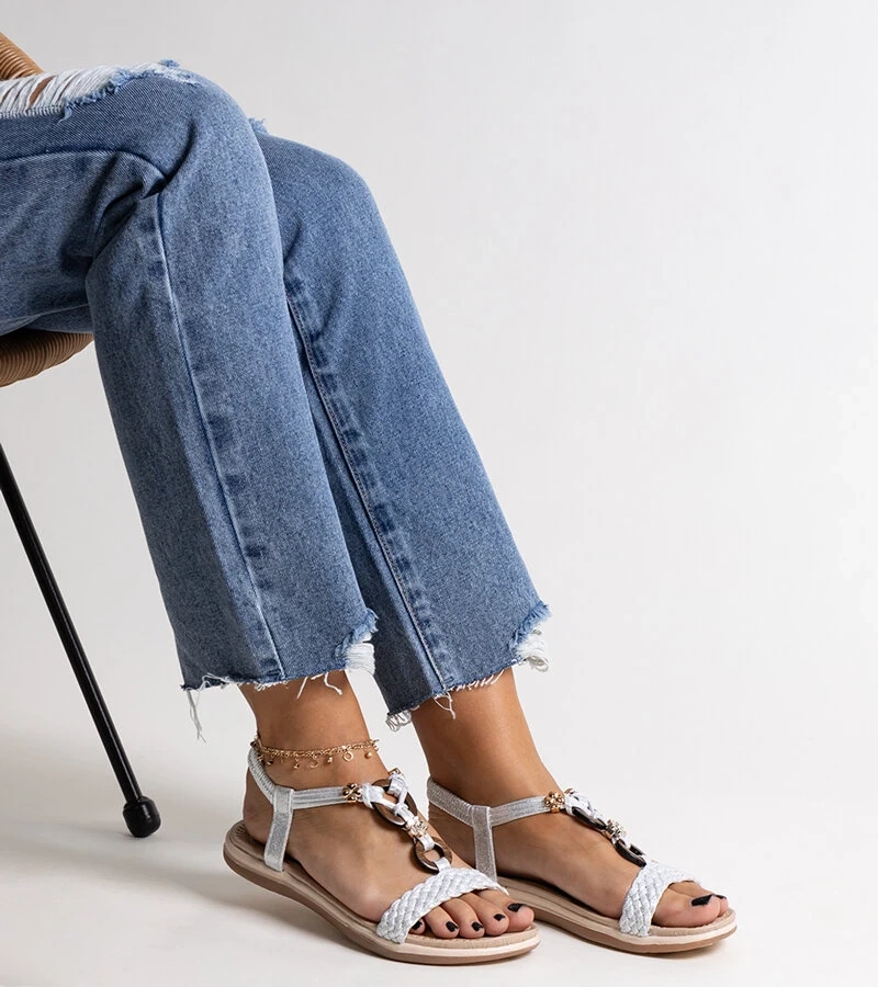 Sidabrinės pintos basutės „Izodora“