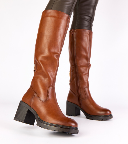 Rudi vintažinio stiliaus aukštakulniai batai Akija