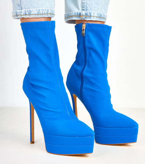 Mėlyni satininiai aulinukai ant kulno su platforma Ramla