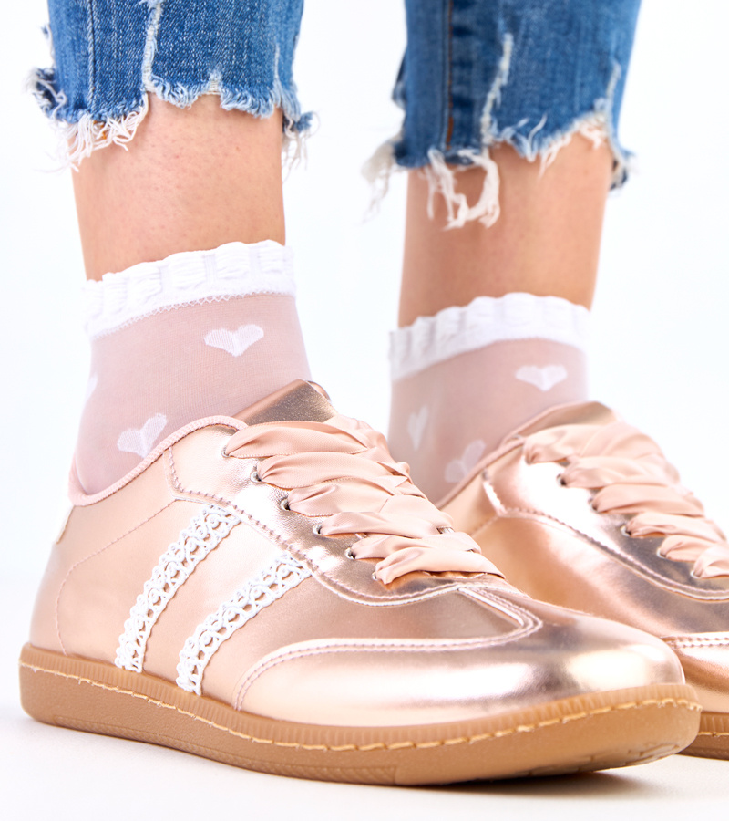 Šampaniniai moteriški sportbačiai su satininiais raišteliais Madres