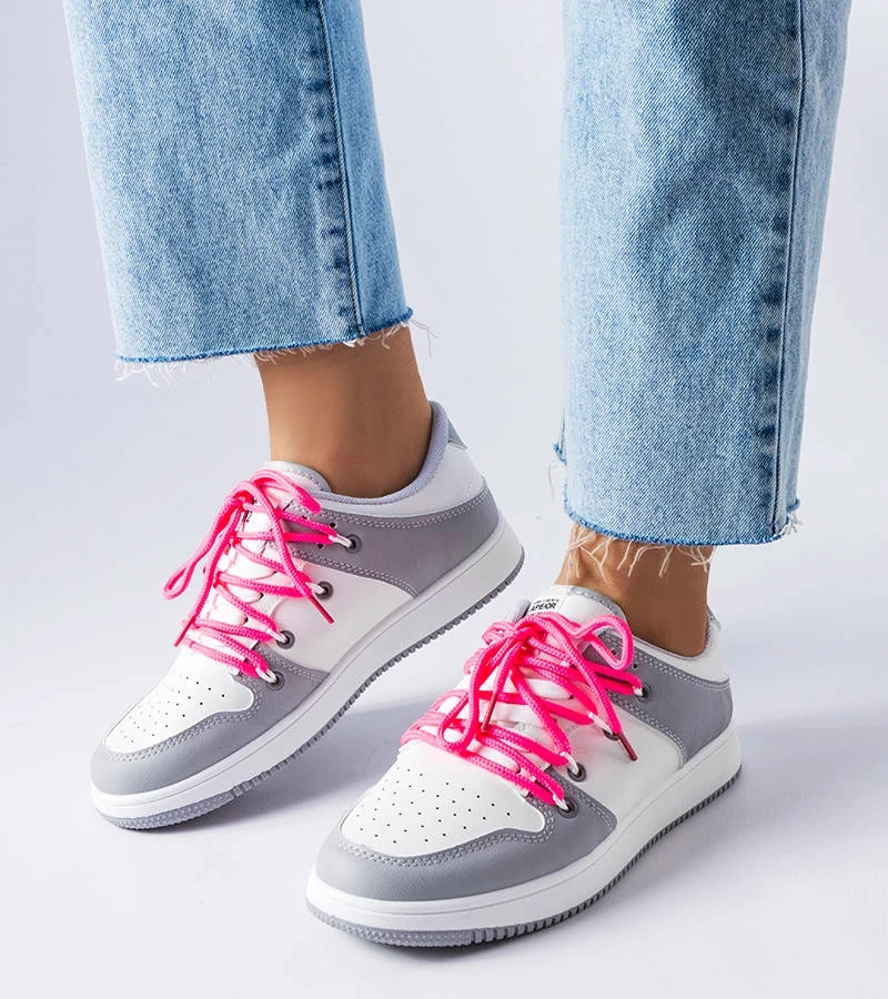 Balti retro sportbačiai Shari