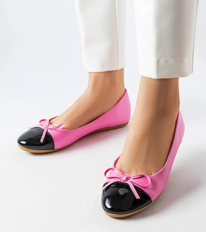 Rožiniai baleriniai bateliai su lakuotu priekiu Despins