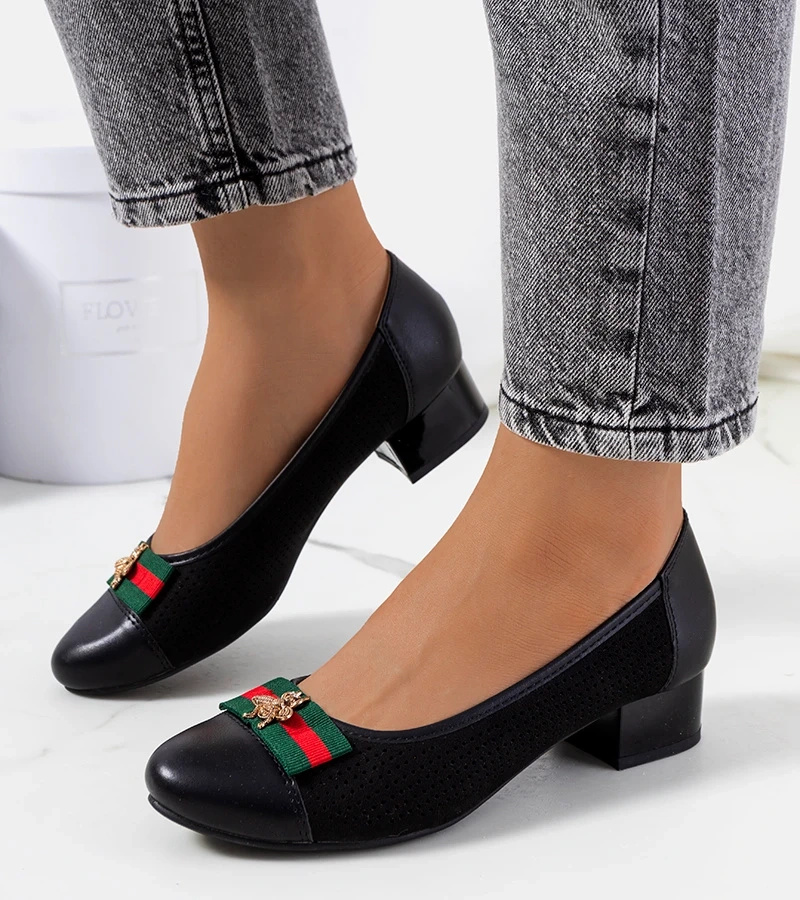 Juodi ažūriniai aukštakulniai Seema