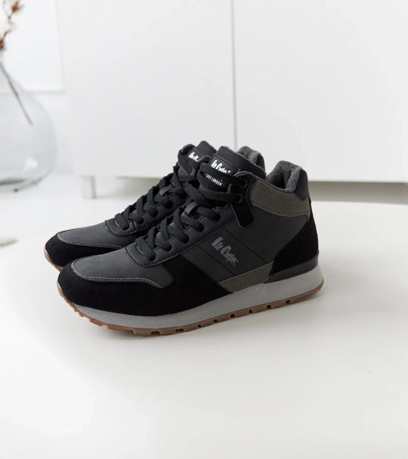 Juodi sportiniai bateliai Lee Cooper LCJ-23-31-3066M