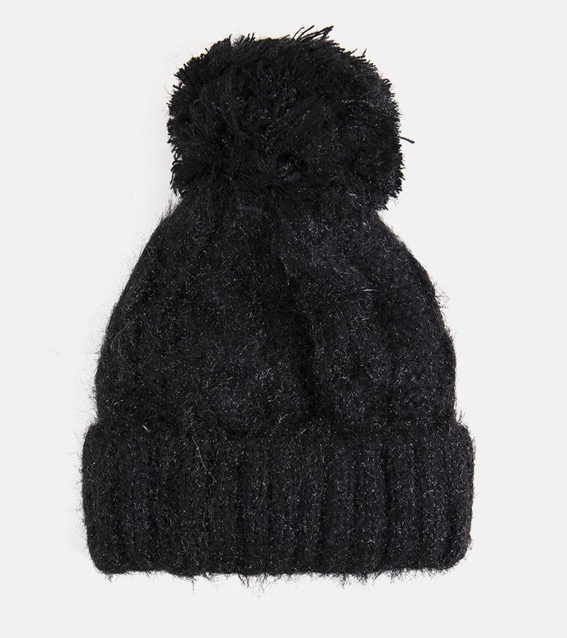 Juoda kepurė su bumbulu Karloti