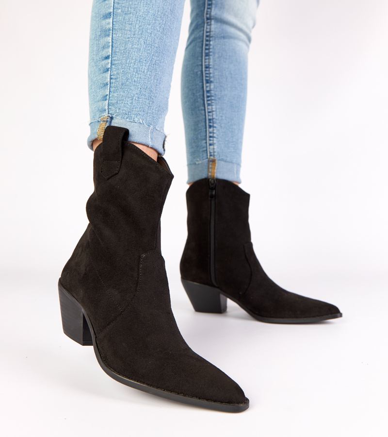 Juodi kaubojiški batai su kulnu Alka