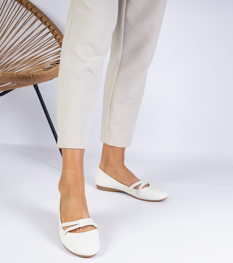 Baltos moteriškos matinės eko odos balerinos Baronna